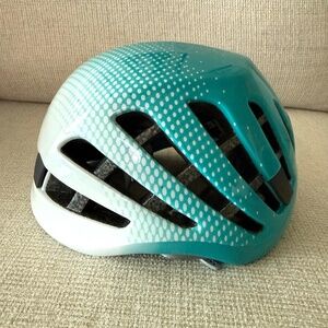 NWOT Petzl Meteor Size 1 Climbing Helmet